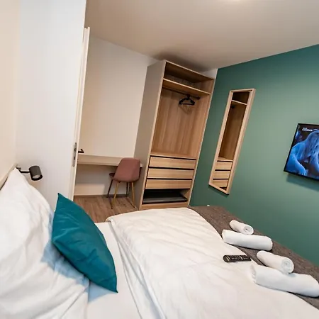 Apartments 4u: KAMPUS Hradec Králové Extérieur photo