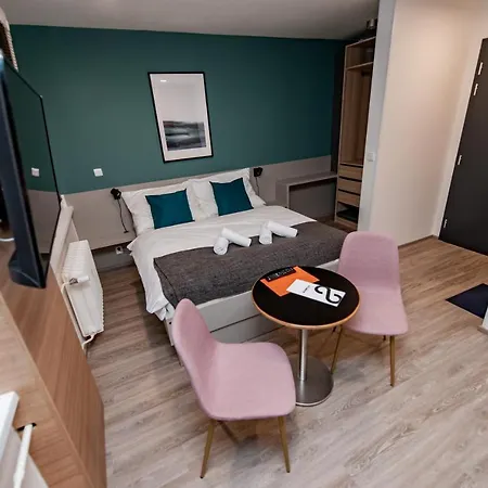 Apartments 4u: KAMPUS Hradec Králové Extérieur photo